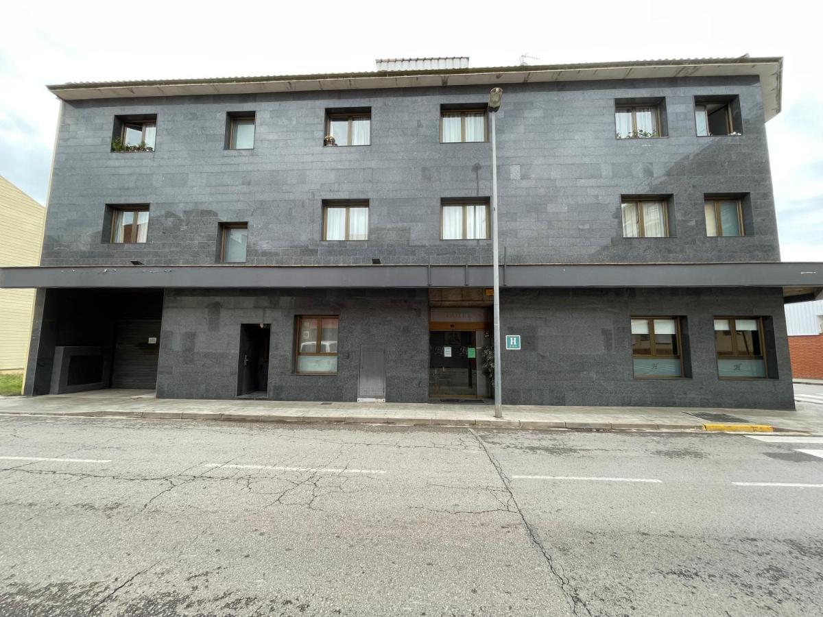 Hotel Sant Celoni Exterior photo